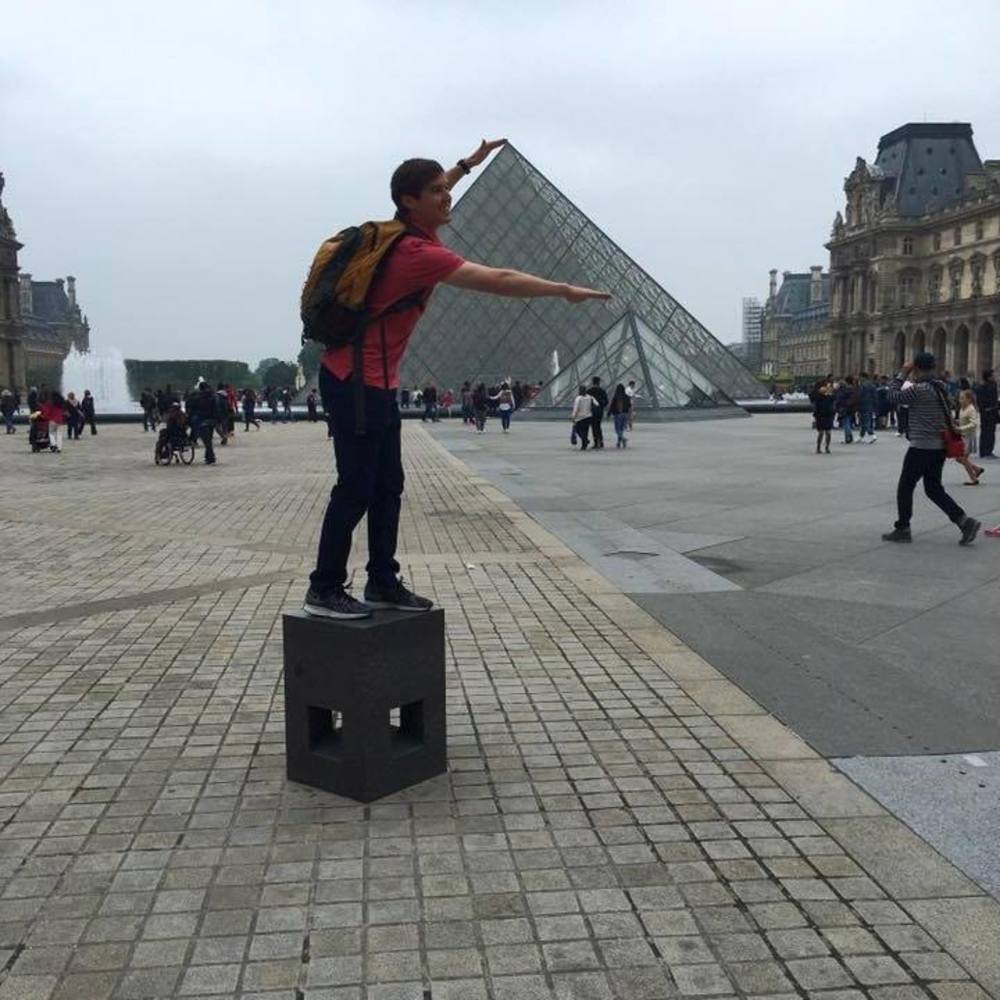 Meet your Posher, Davis